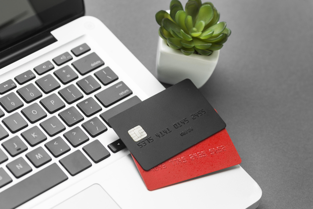 Einbruch bei Kreditkarten