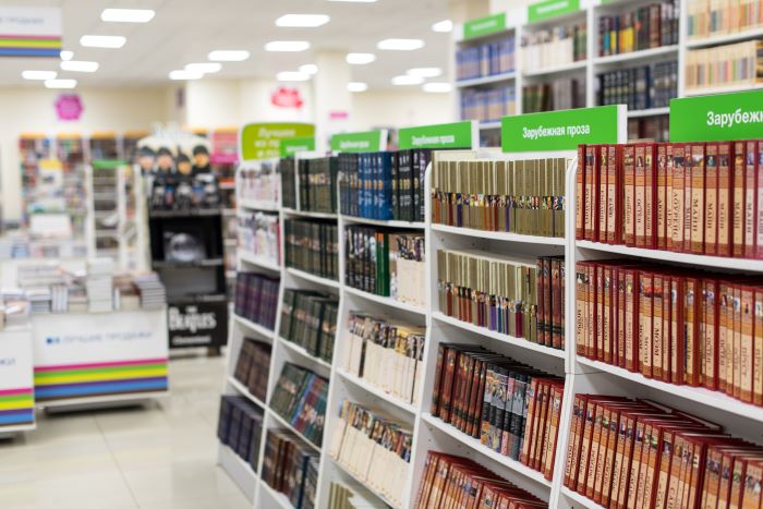 Lesenation Russland: Bücher teurer, Onlinehändler dominanter