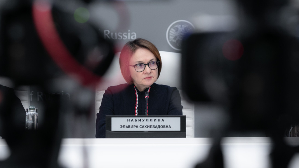 Ставка осталась на уровне 14%: ЦБ настроился на затяжную паузу в цикле смягчения ДКП
